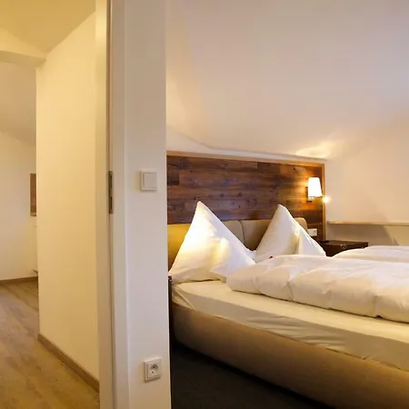 Gaestehaus Weller 3* Оберстдорф
